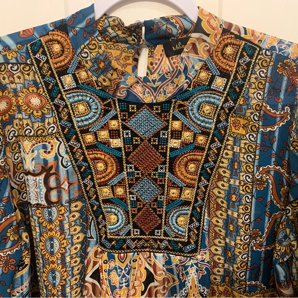 Melissa Paige Boho Patchwork Geometric Long Sleeve Large Blouse.       3184 - Picture 3 of 8